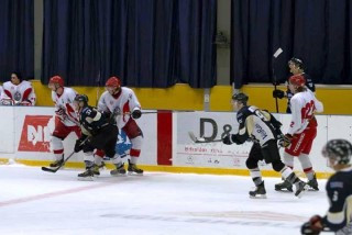 Úr síðasta leik liðanna í Egilshöll