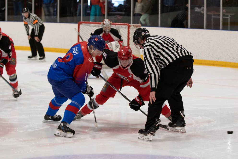 Úrslitakeppni karla hefst í dag!!