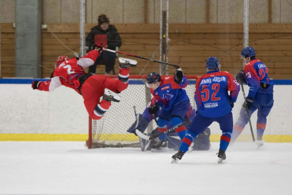 Orri Blöndal á flugi við mark SRinga
Frá úrslitum 2023, Mynd ©Hafsteinn Snær Þorsteinsson