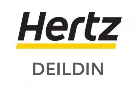 Hertz deild karla hefst í dag