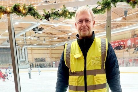 Jói komin í gula vestið í Skautahöllinni fyrir norðan